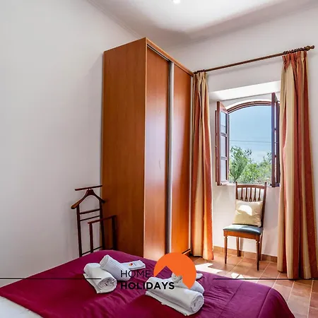 #223 Rural Tranquility In Algarve Farm stay Paderne (Faro)